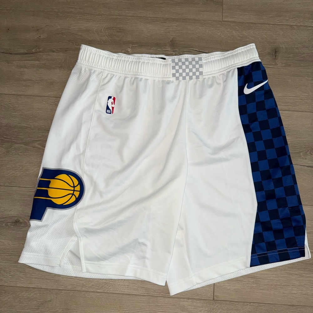 Nike NBA Indiana Pacers game issued shorts men’s XL (42) pre-owned
